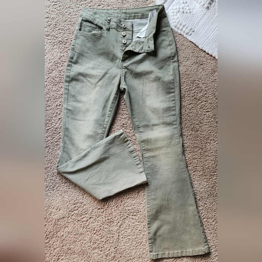 Green Flared Pants - Picture 1 of 6